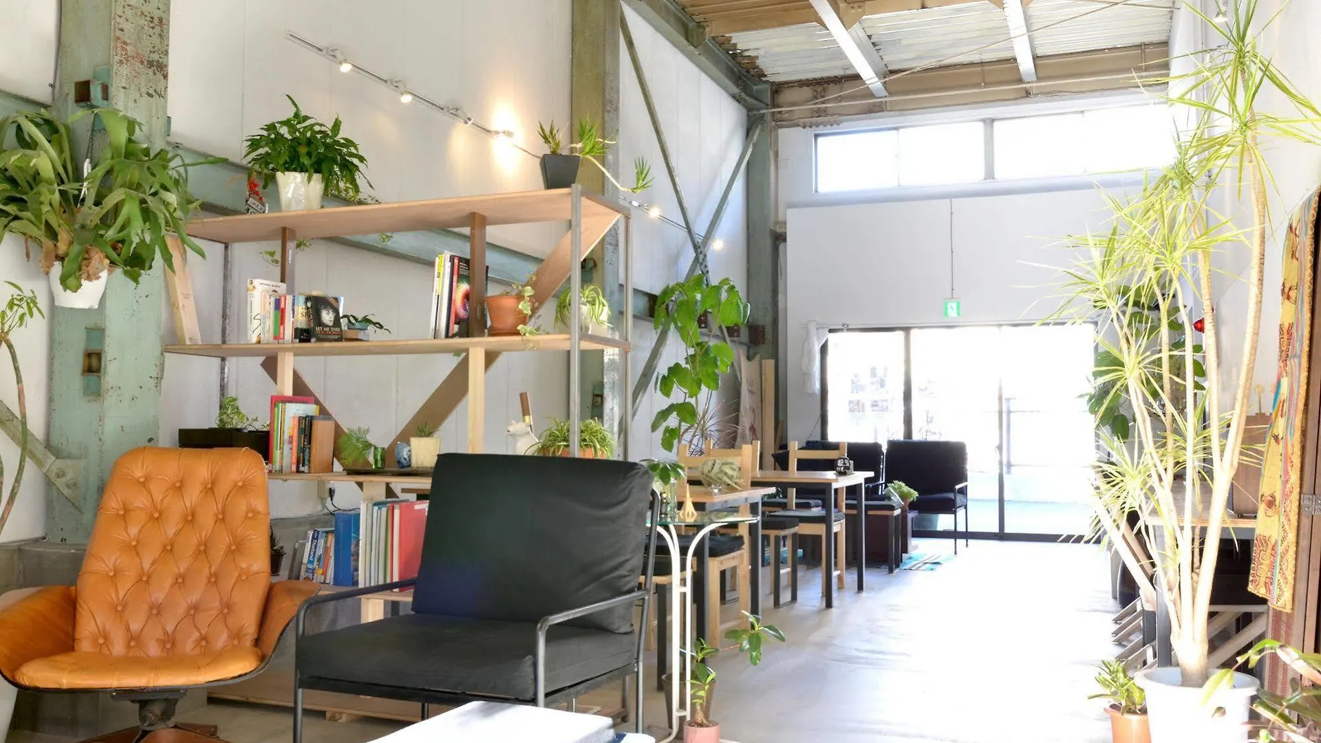 Tokyo Hutte Hostel