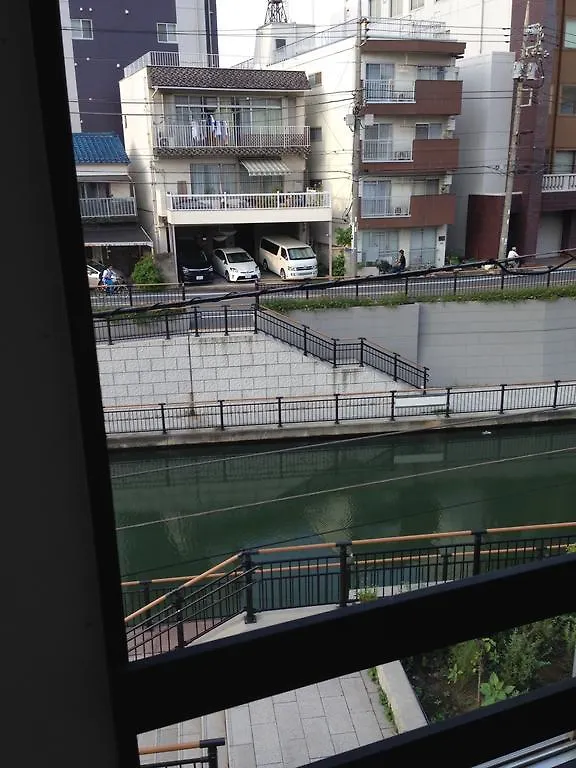 Tokyo Hutte Hostel
